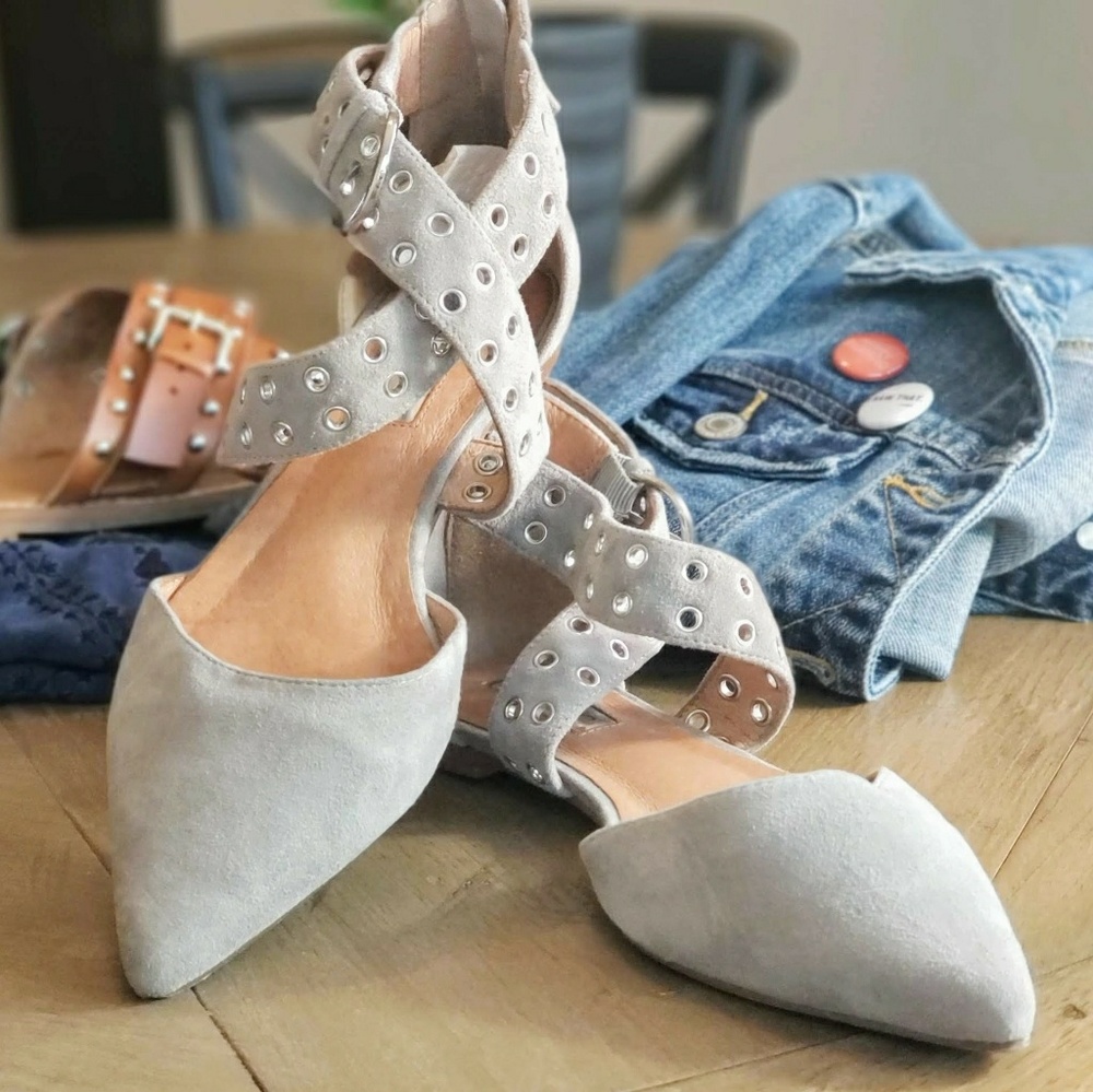 Taupe Pointed Toe Flats